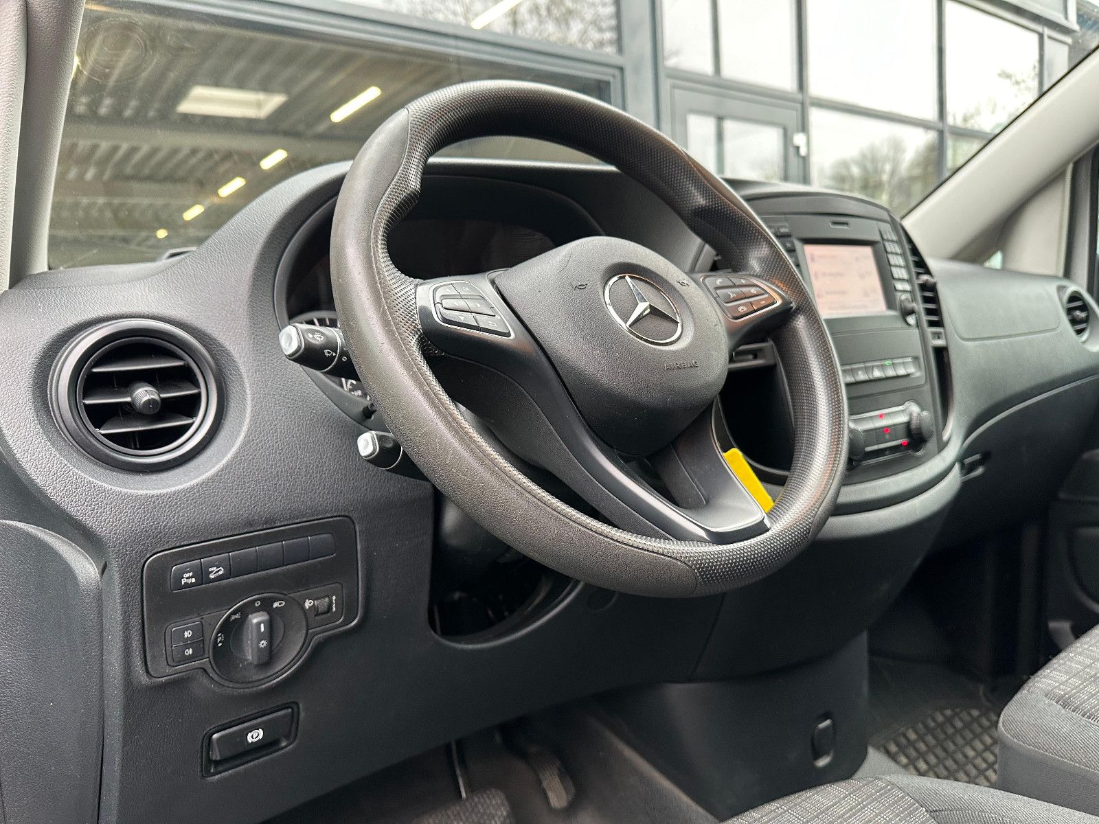 Fahrzeugabbildung Mercedes-Benz VITO 4Matic LANG*NAVI*KLIMA*AHK*SORTIMO*