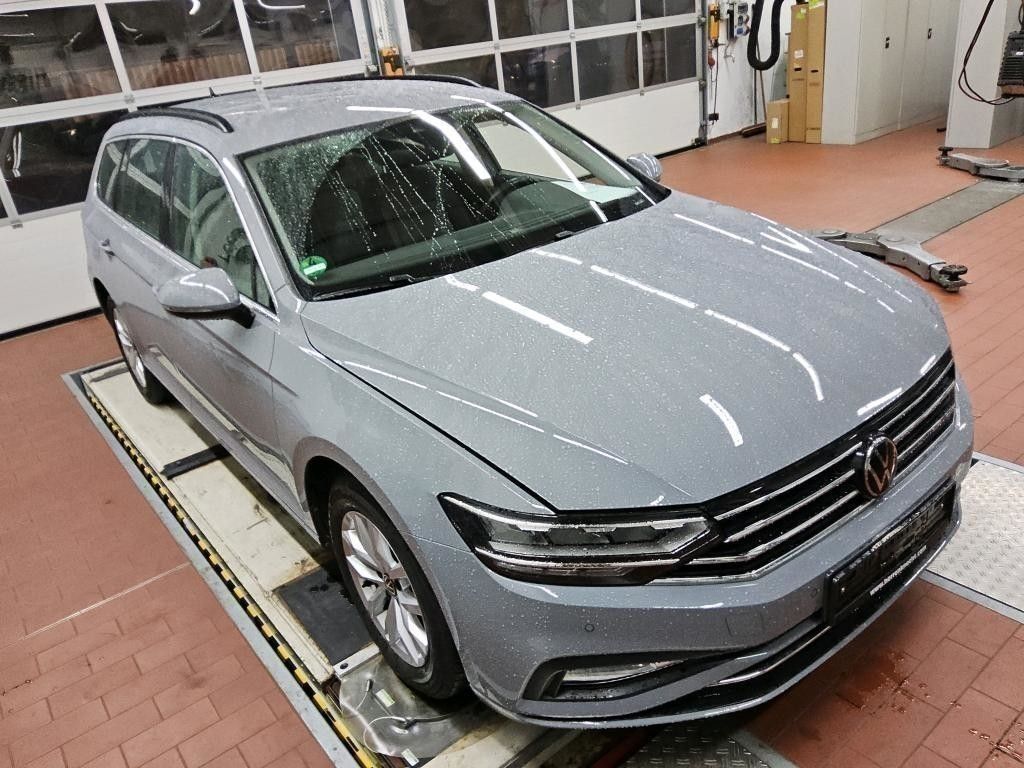 Volkswagen Passat Variant - Bild 6
