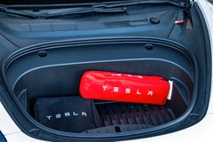 TESLA Model 3 Performance AWD Facelift KW V3 Fahrwerk