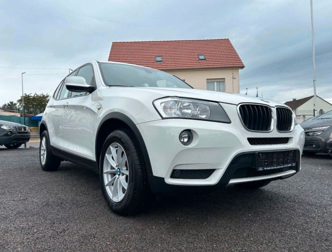 BMW BMW X3 20d xDrive KAMERA + SHZ + LEDER