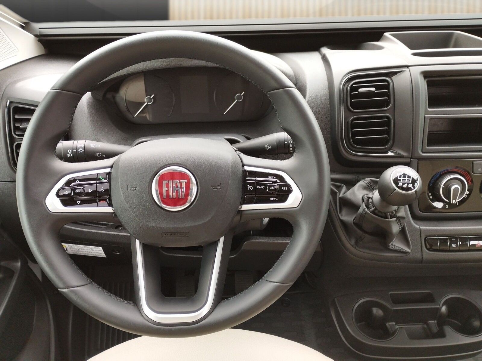 Fahrzeugabbildung Karmann Dexter DE 600 Concept Paket