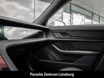 صورة مصغرة 32 لـ 2022 Porsche TAYCAN