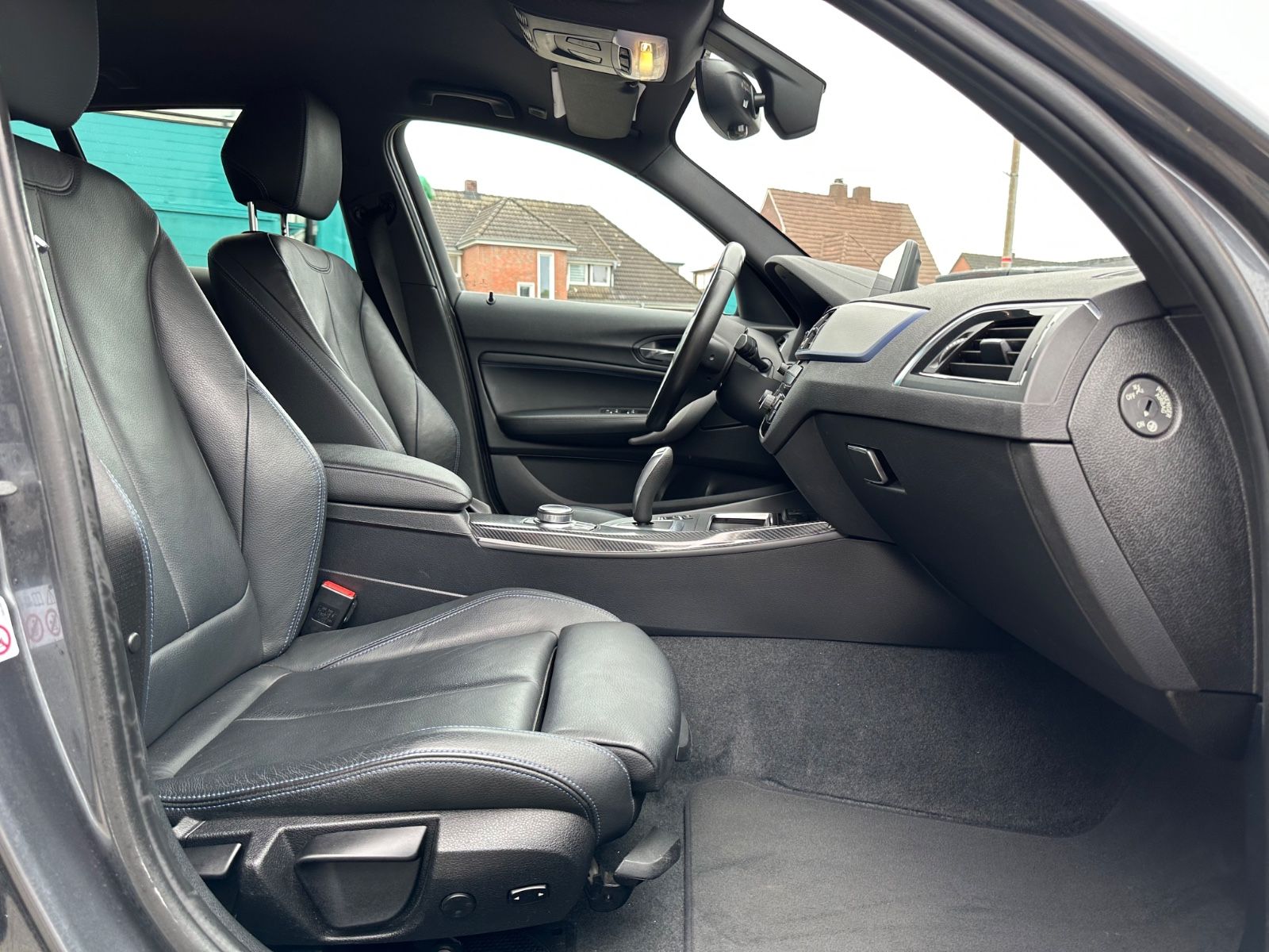 Fahrzeugabbildung BMW 125 i Edition M Sport Shadow LED/Navi/Leder/PDC