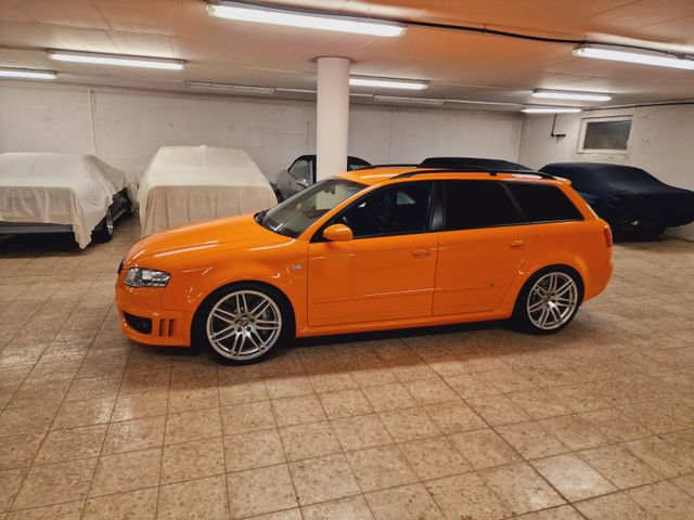 Audi RS4 AVANT|GLUTORANGE|SAMMLER|CERAMIC|RECAROSITZE