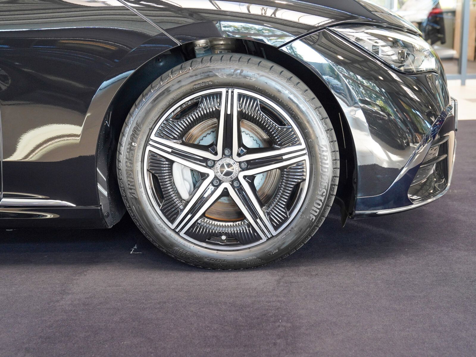 Mercedes-Benz EQE 500 4M AMG Line AIRMATIC Pano Burmester 360° imagem 2