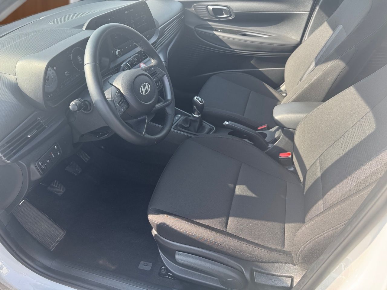Fahrzeugabbildung Hyundai i20 TREND CARPLAY*SHZ*LHZ*NAVI*USB*TOUCH*KAMERA