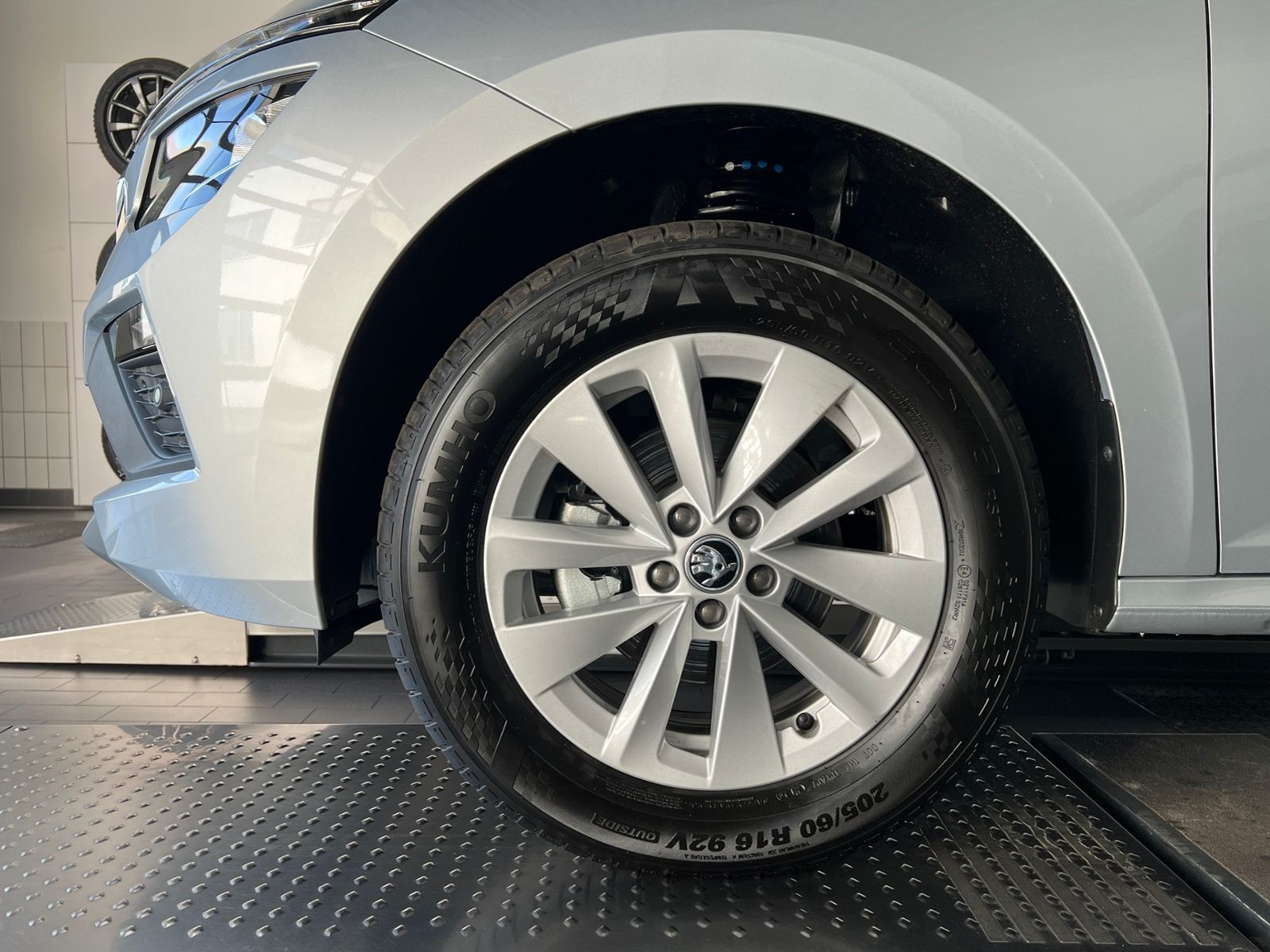 Fahrzeugabbildung SKODA Kamiq Selection 1.0 TSI DSG *LED, ACC, SmartLink