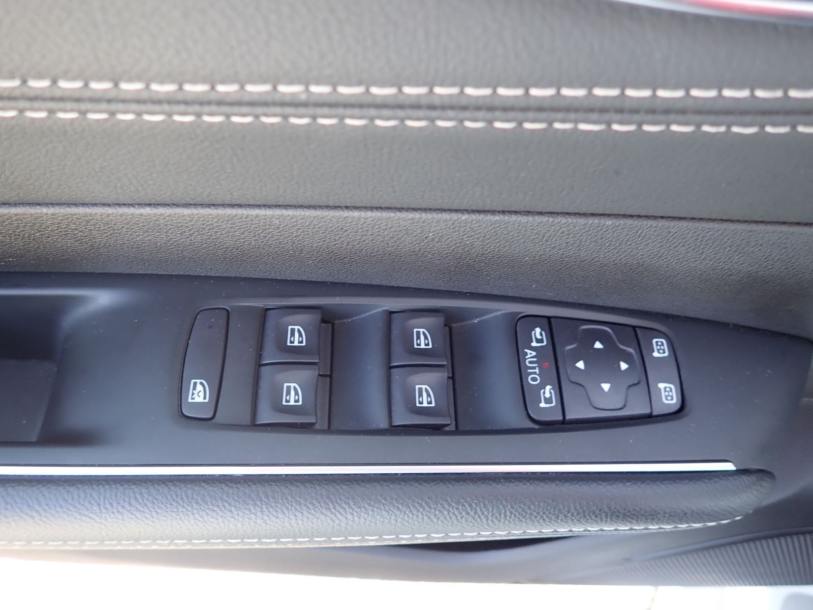 Fahrzeugabbildung Renault Talisman Grandtour Business Edition/NAVI/GJR