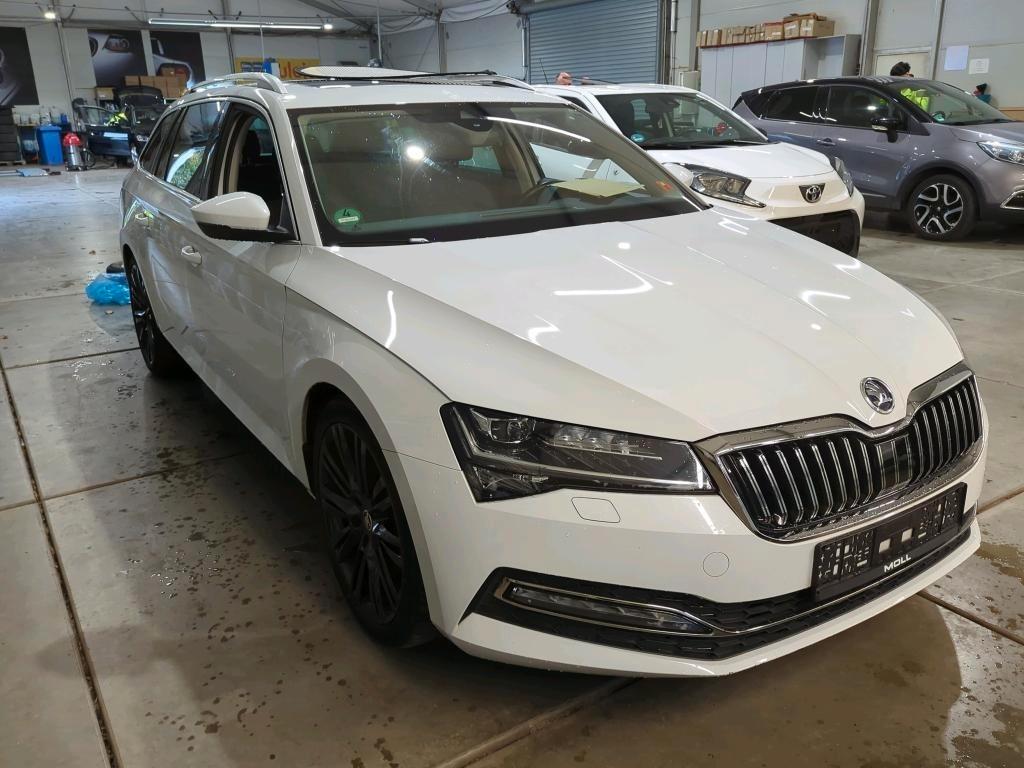Skoda Superb Combi Premium Edit. 2.0TDI 150PS DSG*PANO