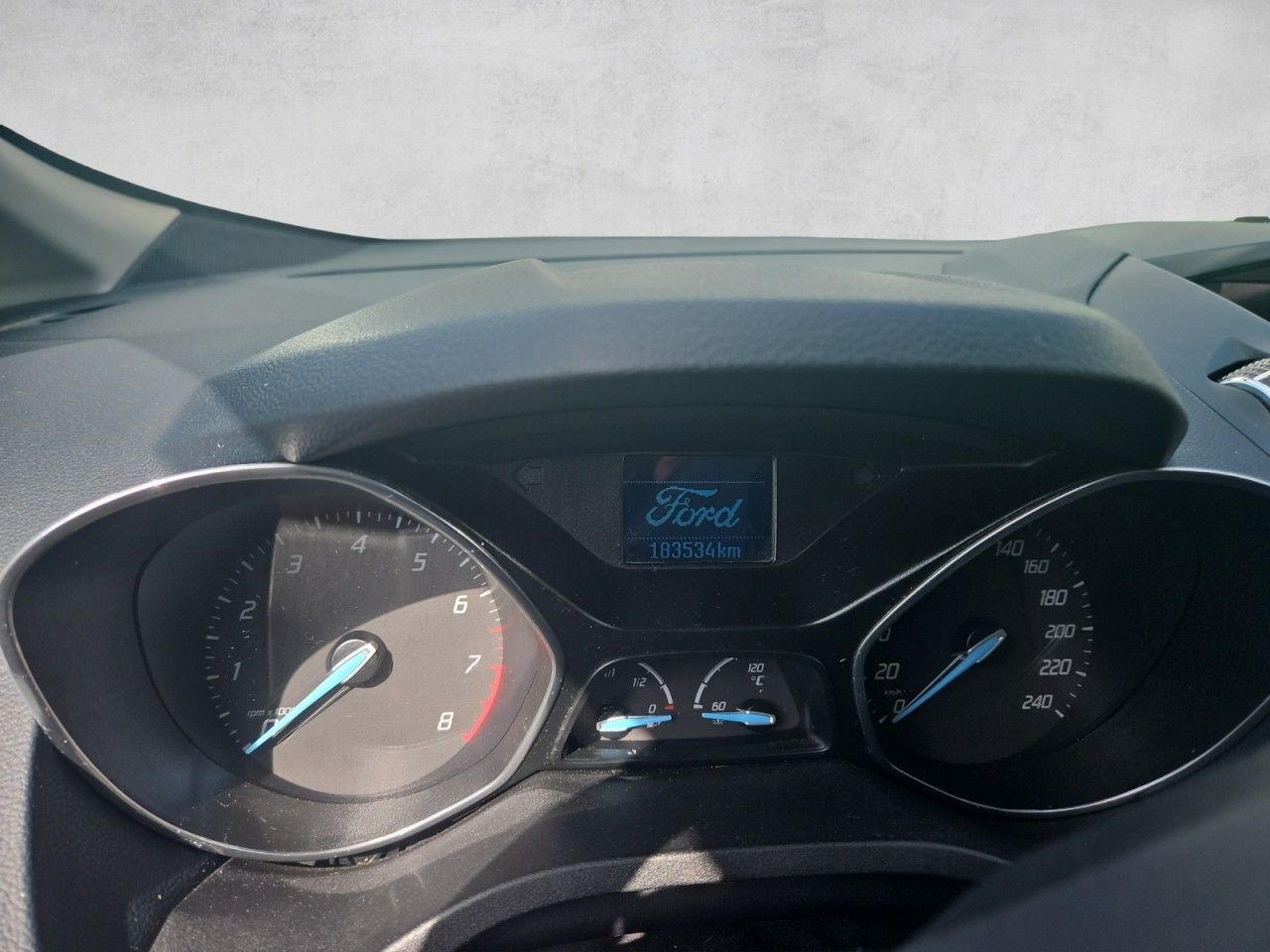 Fahrzeugabbildung Ford Grand C-MAX Trend - Zylinderkopf Schaden Klima