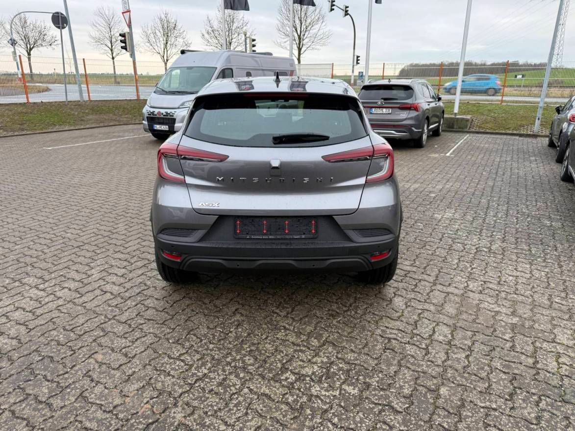 Fahrzeugabbildung Mitsubishi ASX Diamant 1,2 l Turbo-Benziner 6MT