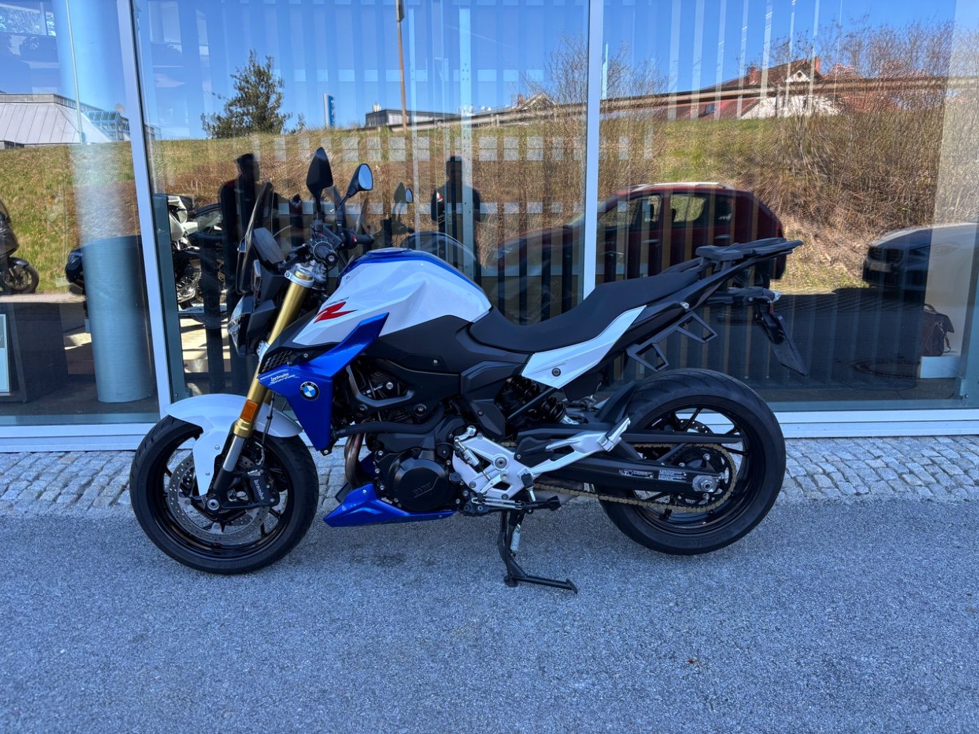 Fahrzeugabbildung BMW F 900 R 3 Pakete Tieferlegung