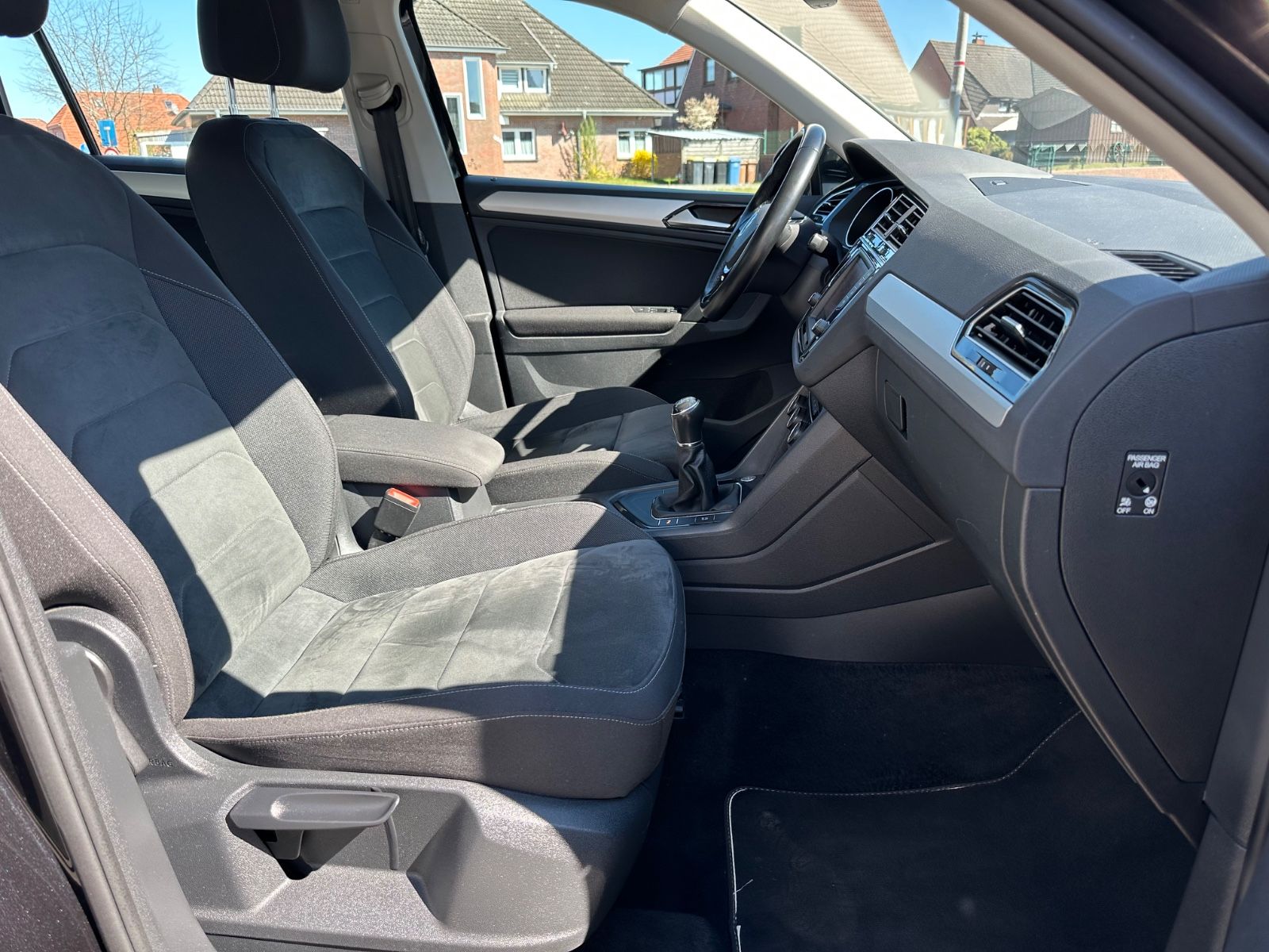 Fahrzeugabbildung Volkswagen Tiguan 1.4 TSI Trendline AHK/GRA/Navi/ErgoSitz