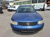 Volkswagen Passat  ANHAÄGERKUPPLUNG  KIIMA AUTOMATIK - Volkswagen Passat aus 1999: Kombi