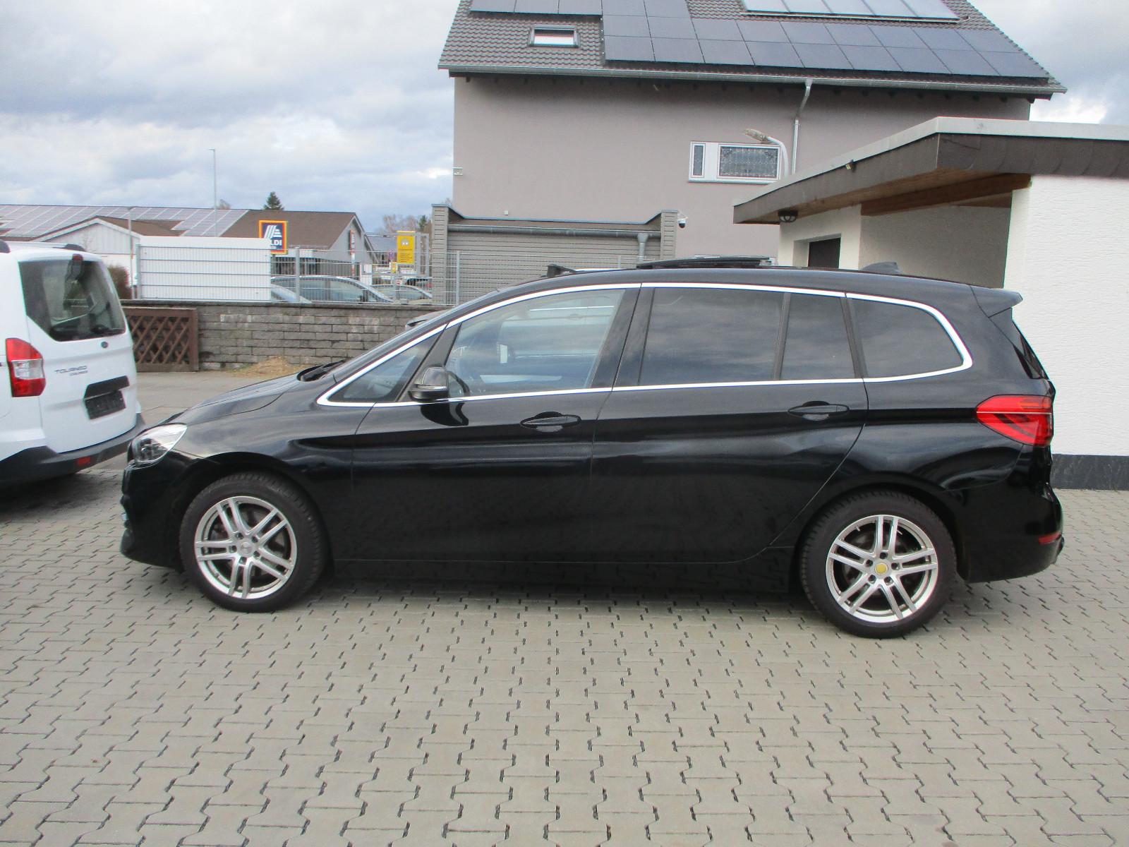 BMW 220d NAVI LEDER KAMER PANORAM SPURH LED HEAD PDC