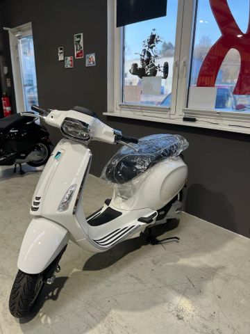 Vespa Sprint 125/ EURO 5 mit Tageszulassung