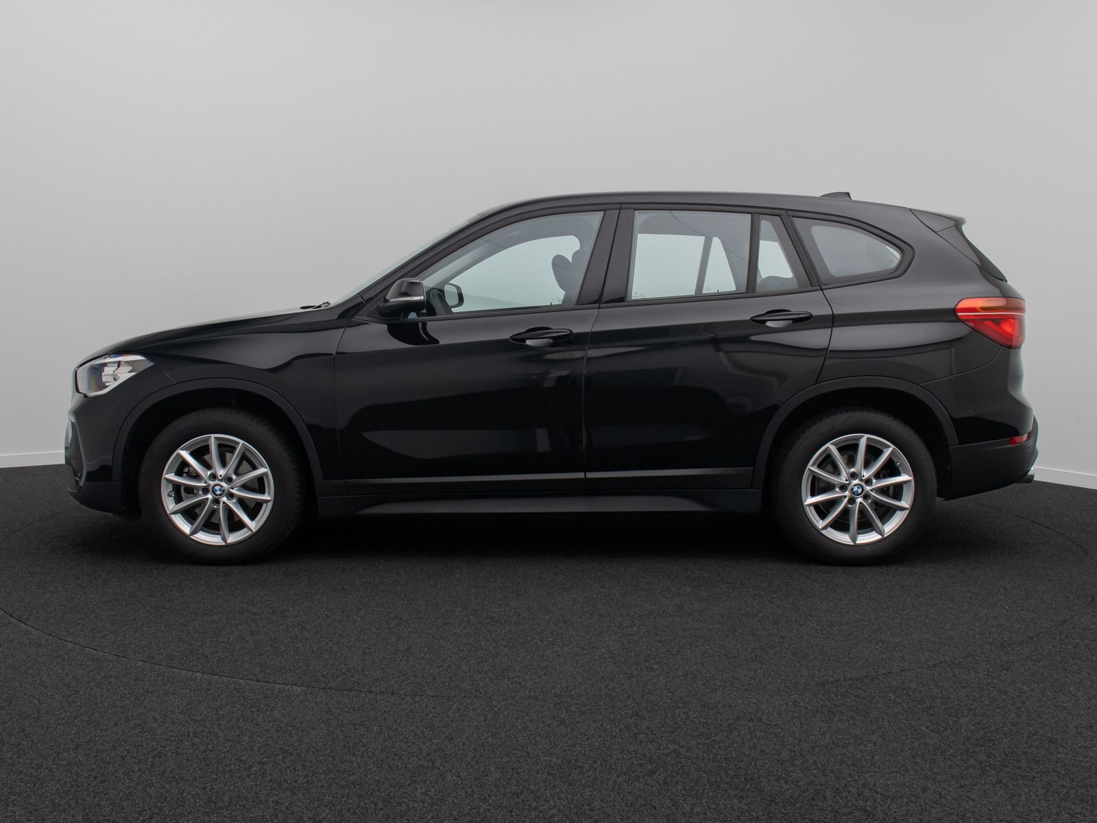Fahrzeugabbildung BMW X1 sD18i GeschwindigReg DAB ParkAss Navi Lordos