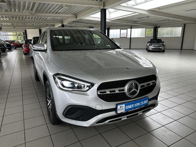 Mercedes-Benz GLA 250 Progressive 4Matic Navi LED AHK PDC MBUX