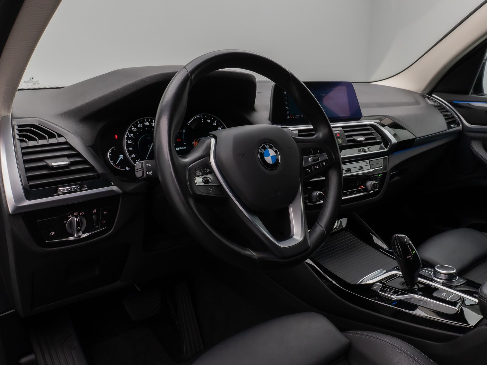 Fahrzeugabbildung BMW X3 xD30e xLine Kamera DAB HiFi Komfort Sport LED