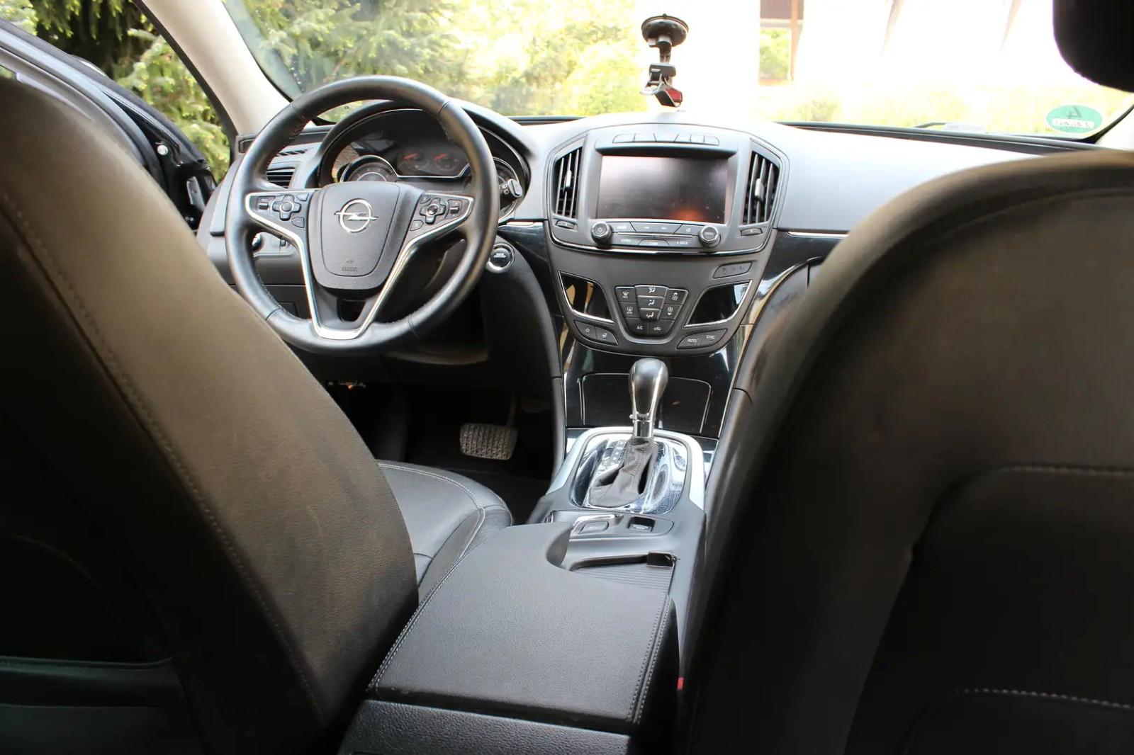 Opel Insignia Country Tourer 2.0 BiTurbo Diesel 