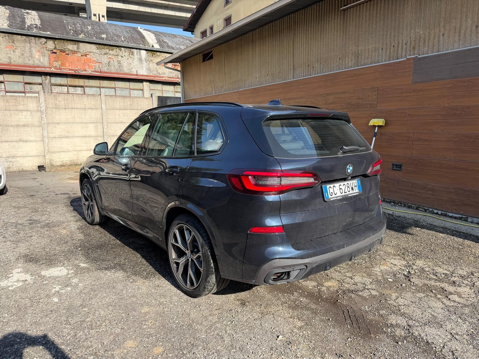 BMW X5 xDrive25d imagem 3