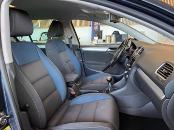 MYAUTOCENTER – Gebraucht- und Jahreswagen mit Werkstattservice in Pfaffenhofen Volkswagen Golf VI Team *Klima*SHZ*CD-Wechsler*