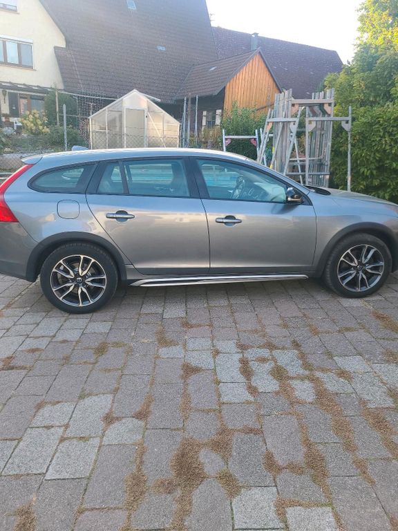Image of Volvo V60 Cross Country