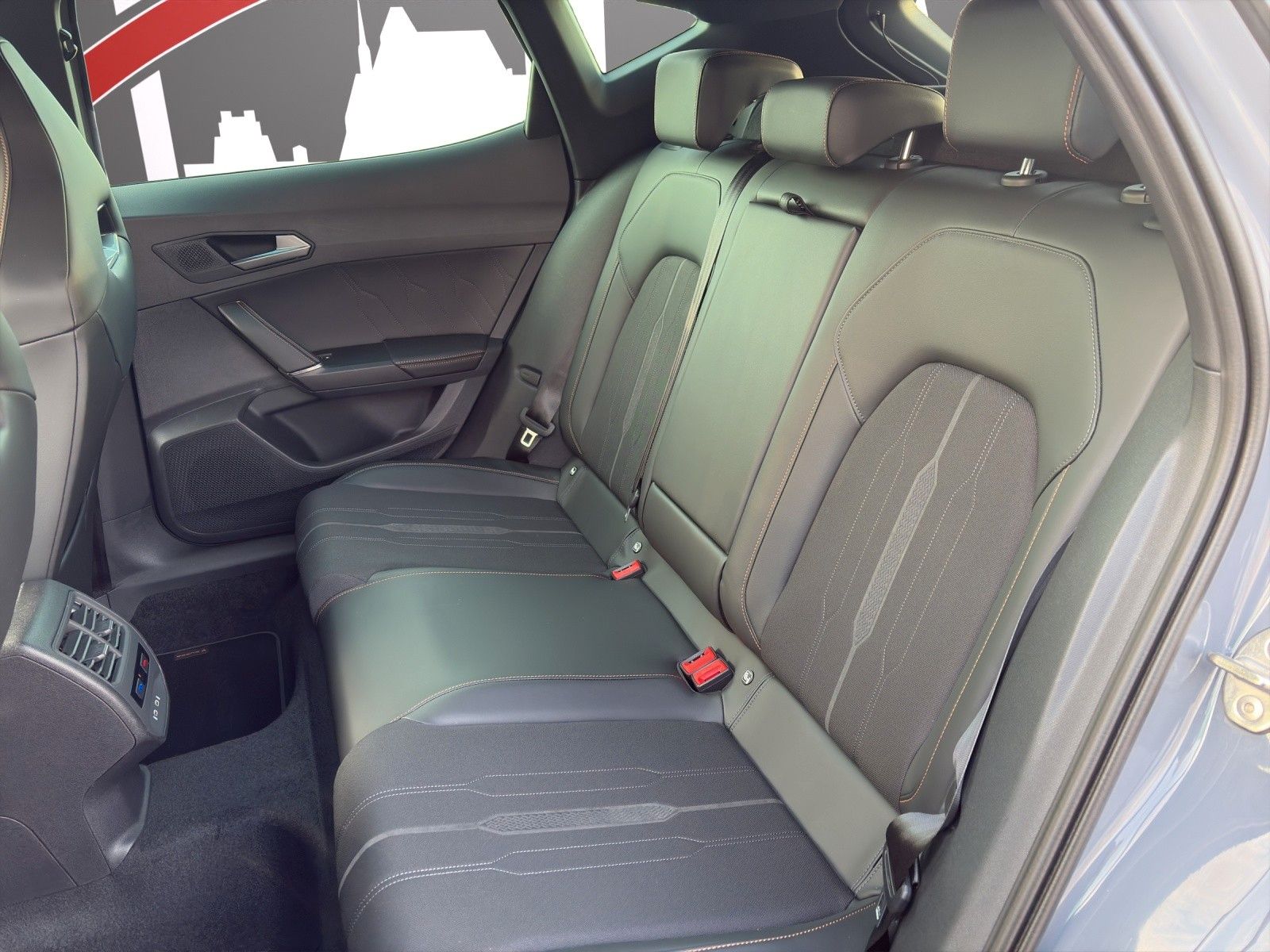 Fahrzeugabbildung CUPRA Formentor 2.0 TSI VZ 4Drive DSG NAVI/ACC/SHZ/LHZ