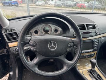 Mercedes E 280 - 9
