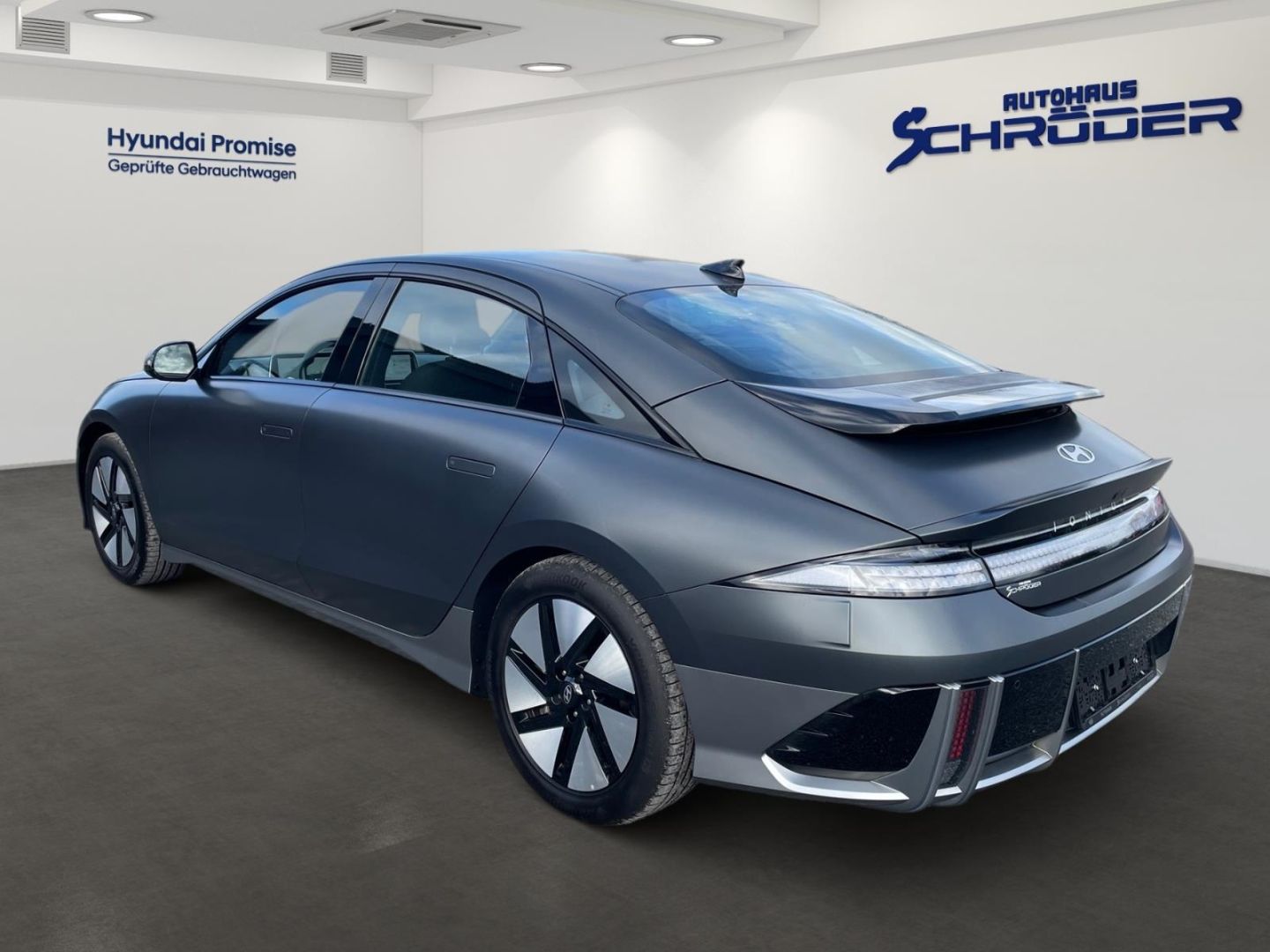 Fahrzeugabbildung Hyundai IONIQ 6 DYNAMIQ 77,4kWh LED+NAVI+SHZ+TEMPOMAT