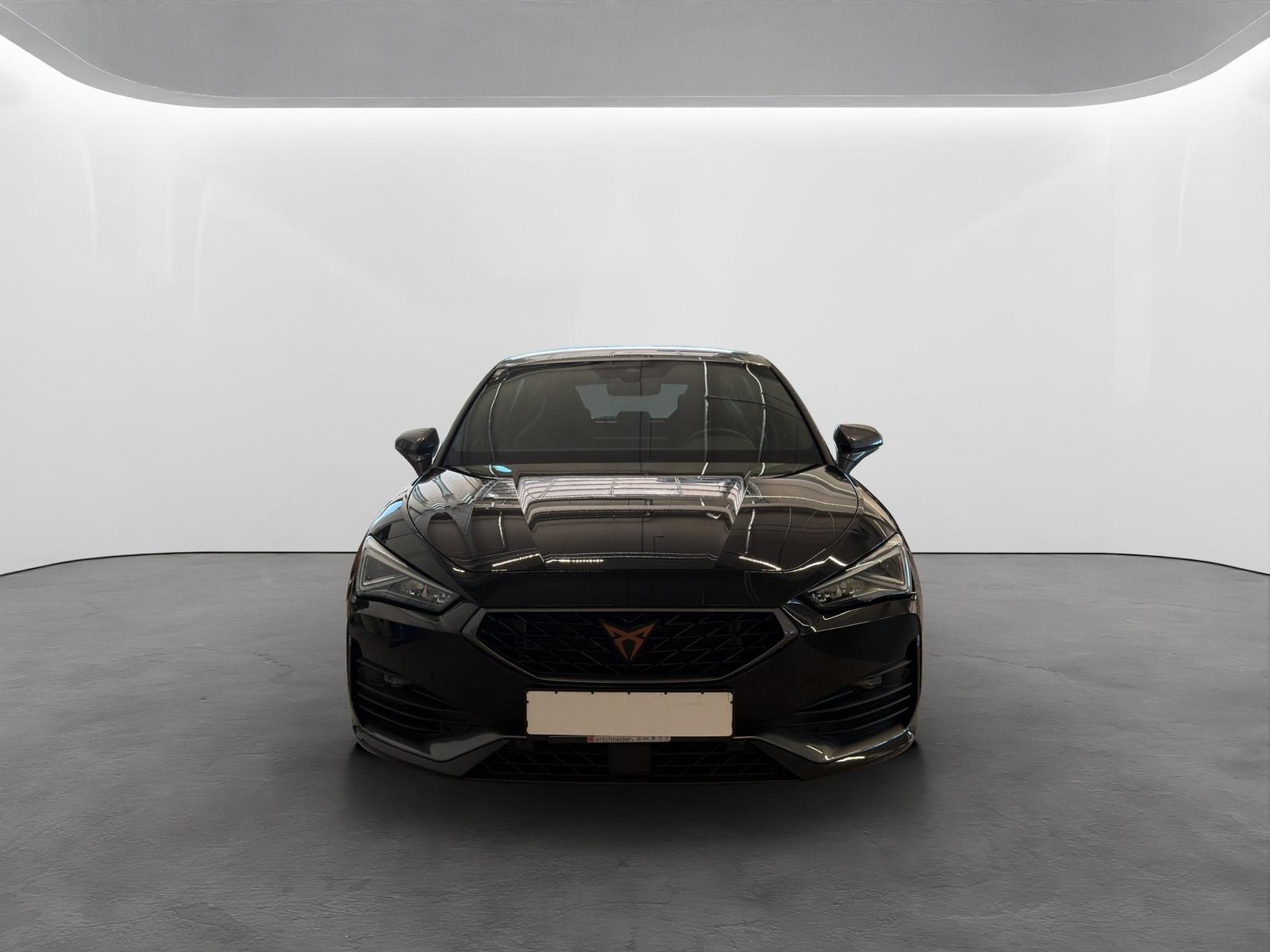 Cupra Leon 2.0 TSI DSG VZ LED NAVI KAMERA PARKLENK