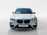 BMW X1 xDrive20i Aut. Sport Line Driv.Ass.+LED+Navi+ - BMW X1: Allradantrieb
