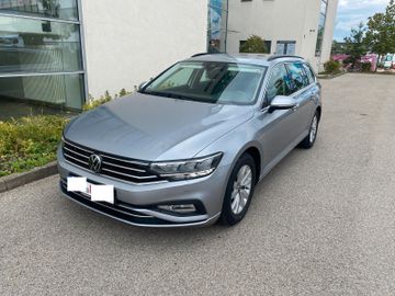 Volkswagen Passat Variant - 1