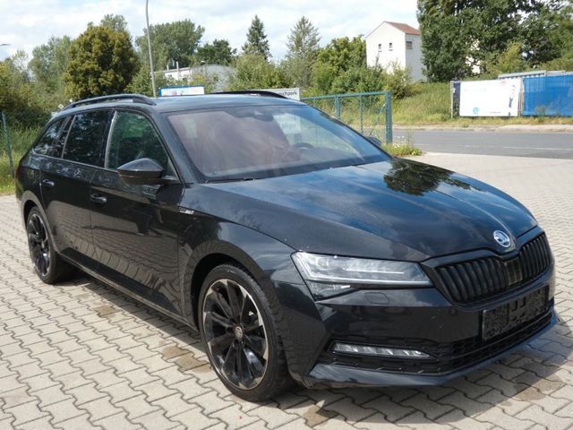 Skoda Superb Combi Sportline 4×4 2.0TSI Pano ACC Navi