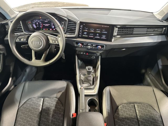 A1 Sportback 30 TFSI ADVANCED PDC+VCP+TEMPOMAT+S