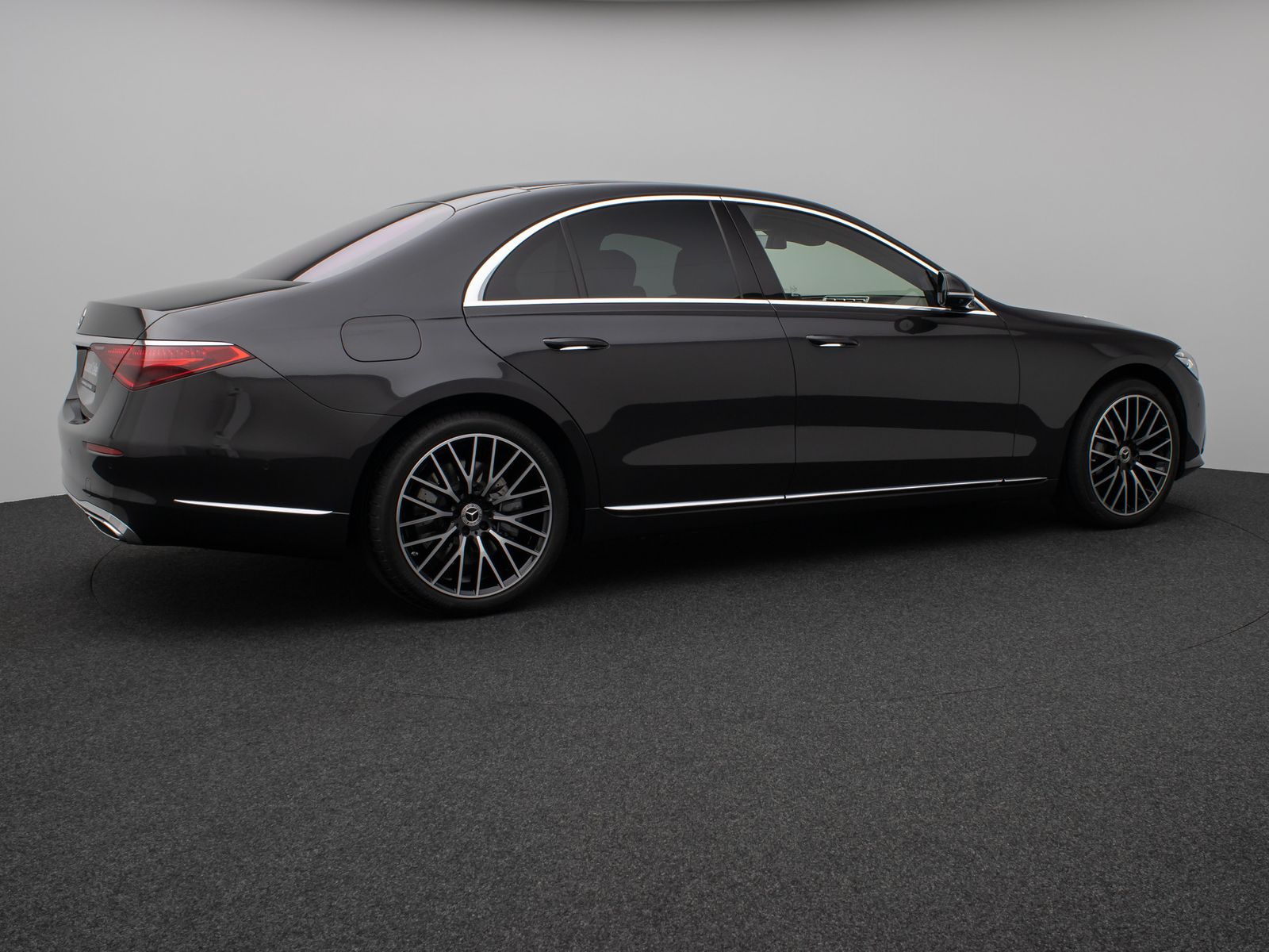 Fahrzeugabbildung Mercedes-Benz S 400d 4Matic 9G-Tronic360° HUD DAB SoftCose