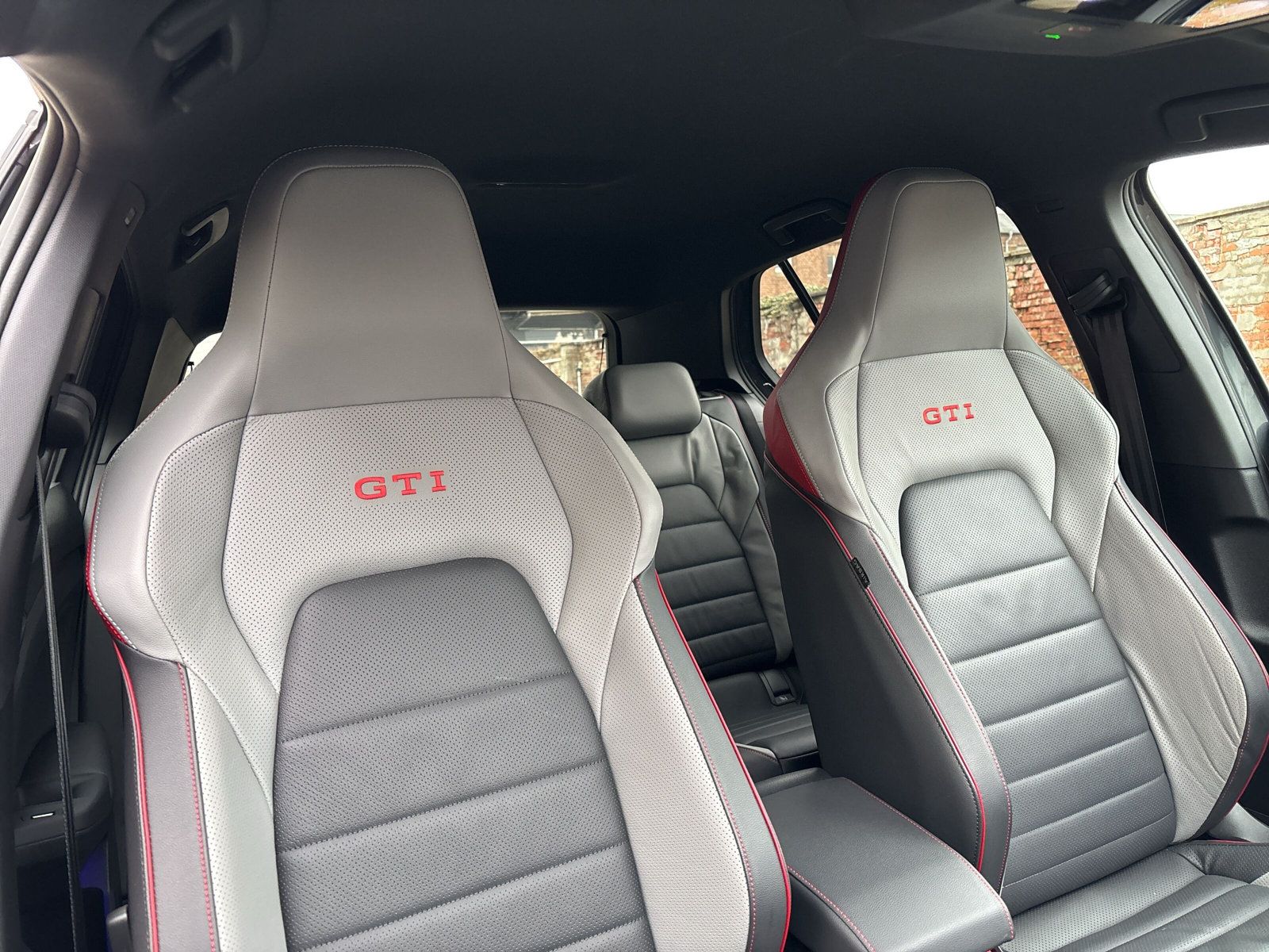 Fahrzeugabbildung Volkswagen Golf GTI Clubsport 2.0 TSI ACC AppConnect PDC SH