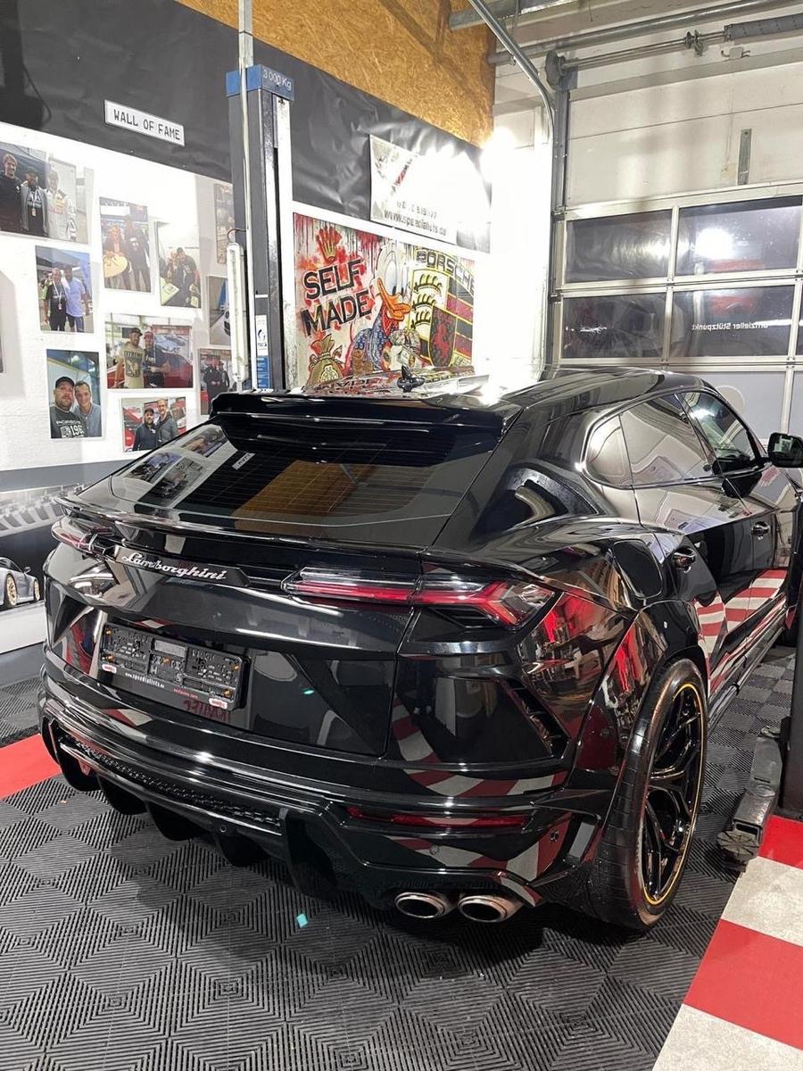 Lamborghini Urus 4.0 V8 NOVITEC