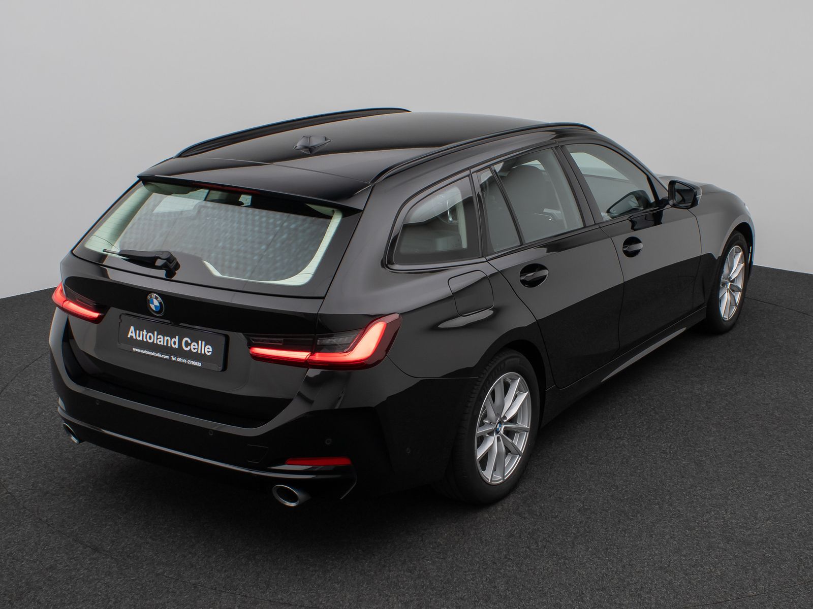 Fahrzeugabbildung BMW 320d xD Stop&Go DAB Kamera HUD Komfort Widscreen