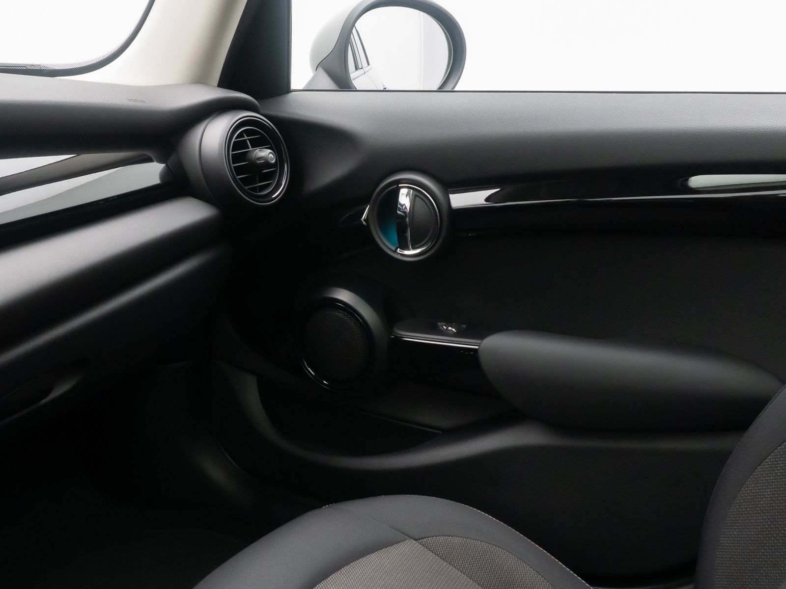 Fahrzeugabbildung MINI Cooper Clubman Tempomat ParkAss Panorama LM