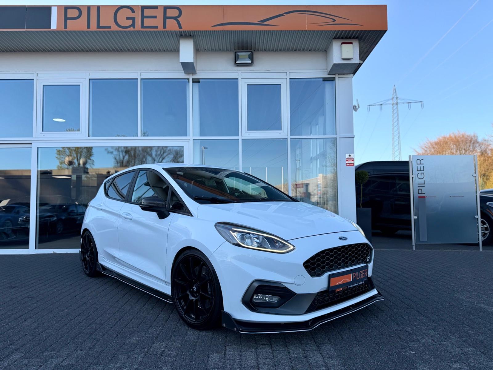 Ford Fiesta ST Carbon*Tarrox-Bremse*H&R*LED