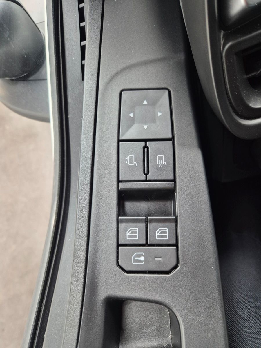 Fahrzeugabbildung Iveco AS260S50Y/FS 6x2 Böse Schwenkwand + LBW 2 x AHK