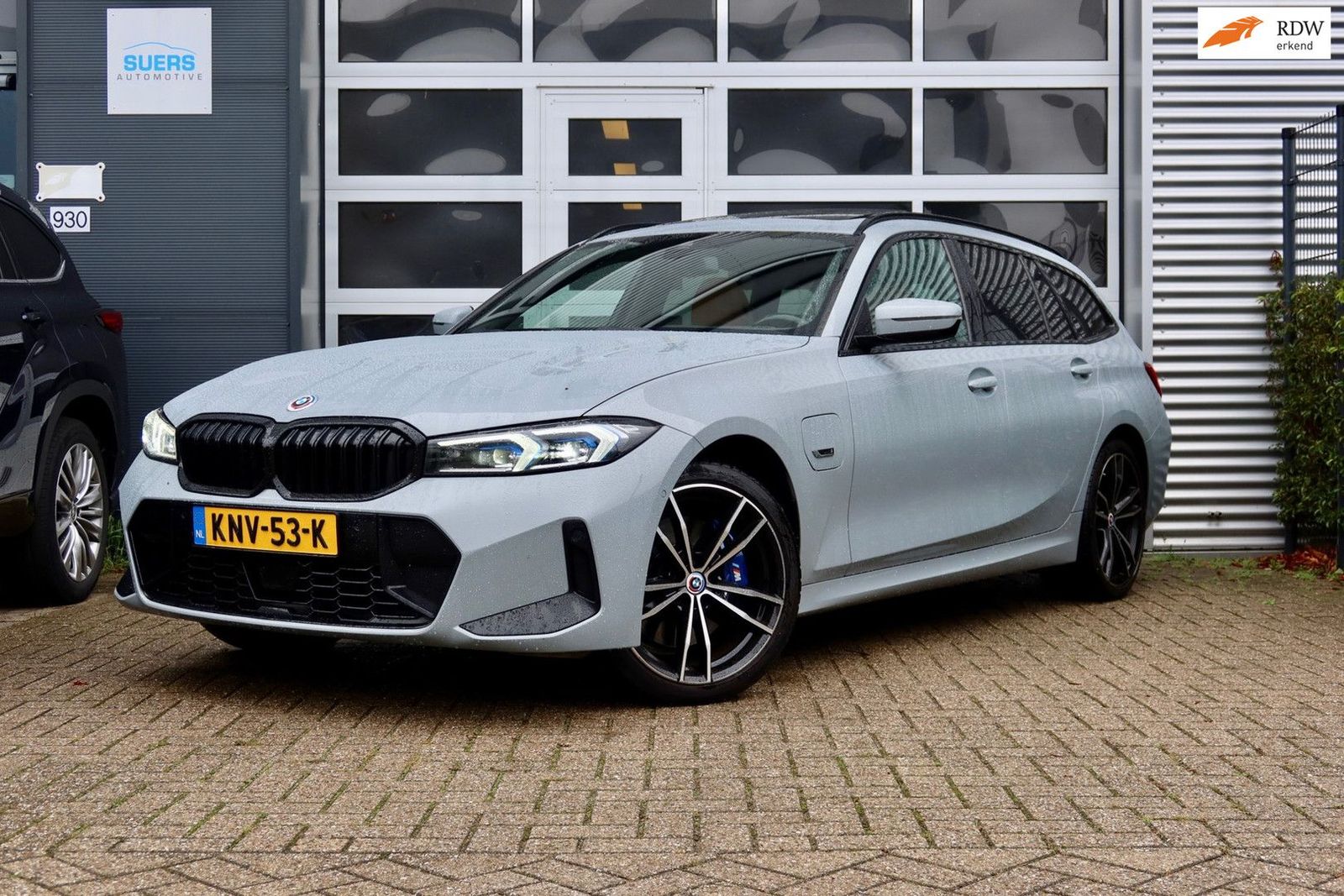 BMW 330 E xDrive | M Sport | Memory | Pano | AHK | k