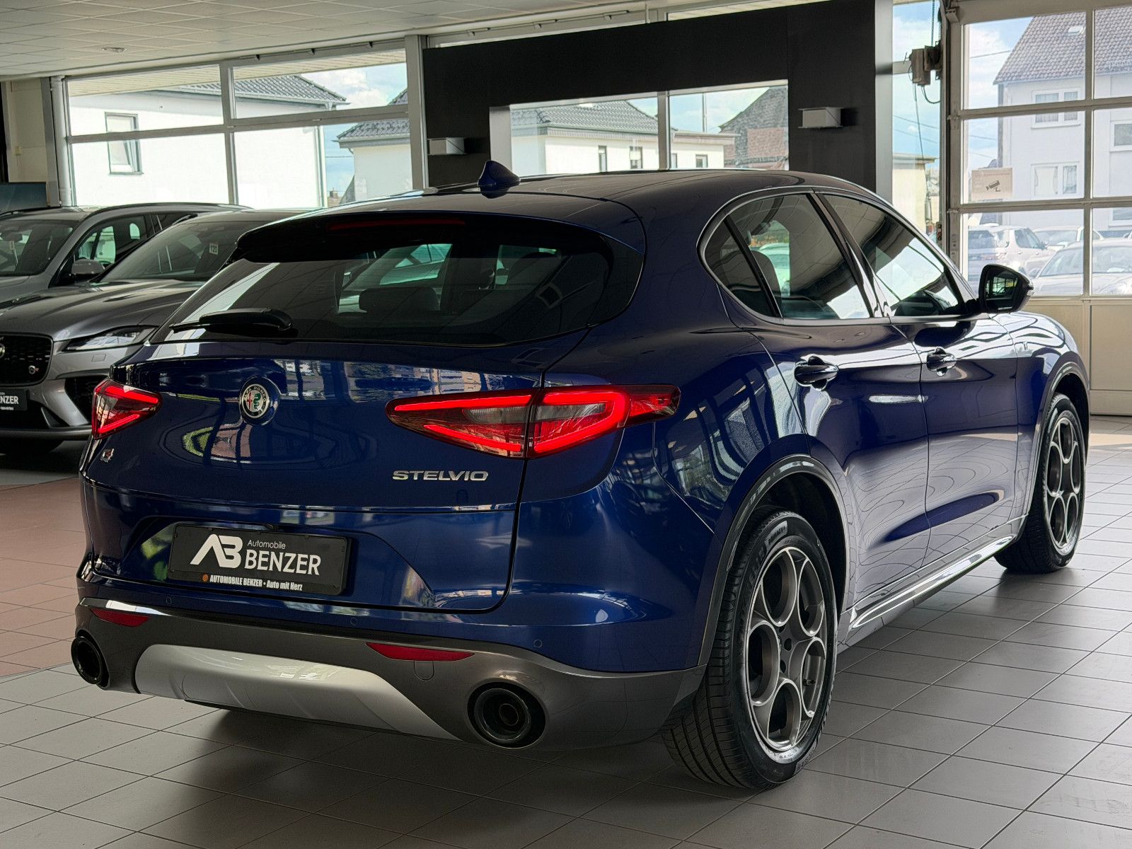 Fahrzeugabbildung Alfa Romeo Stelvio Ti Q4/MEMORY/NAVI/KAMERA/ACC/KLIMA