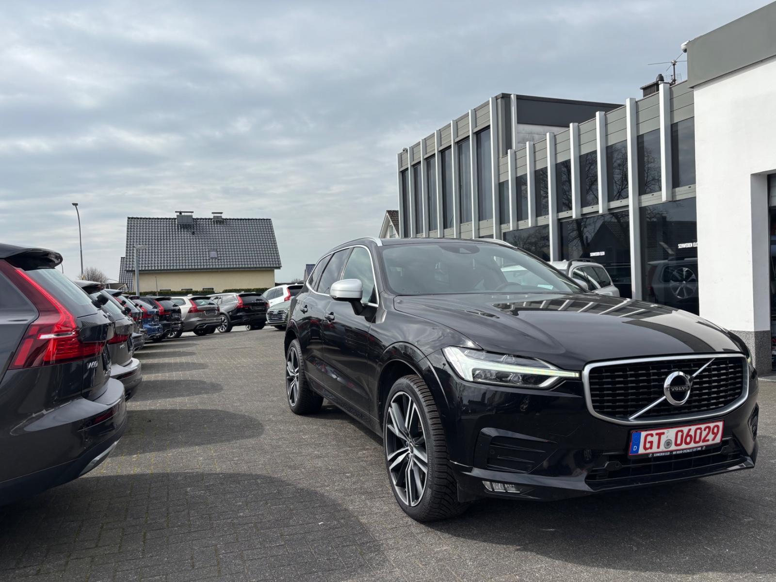 Volvo XC60 R-DESIGN+AHK+21ZOLL+MEHRERE ASSISENTE