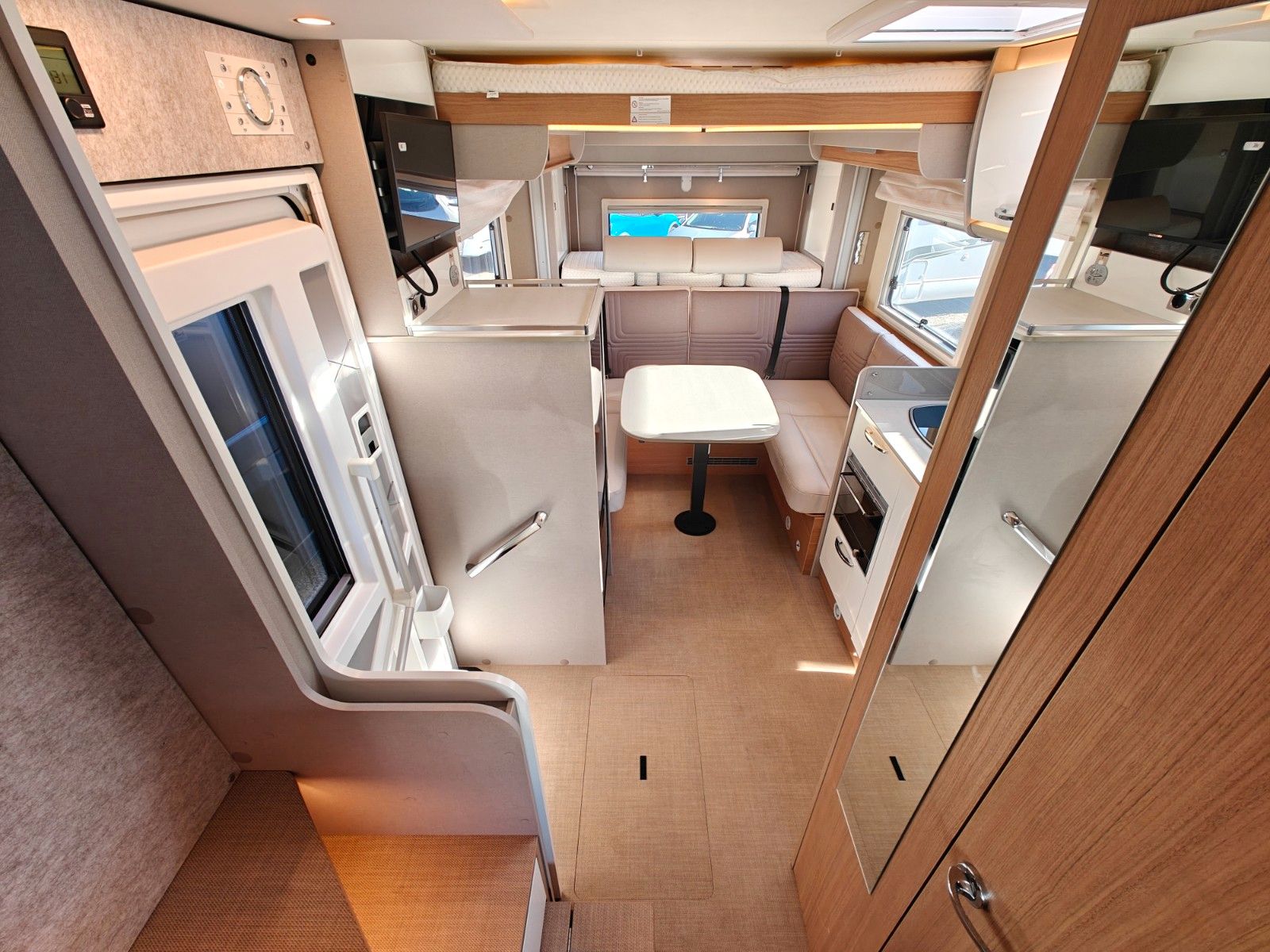 Fahrzeugabbildung Bürstner Lyseo TD Gallery 649 G Harmony Line - Backofen!