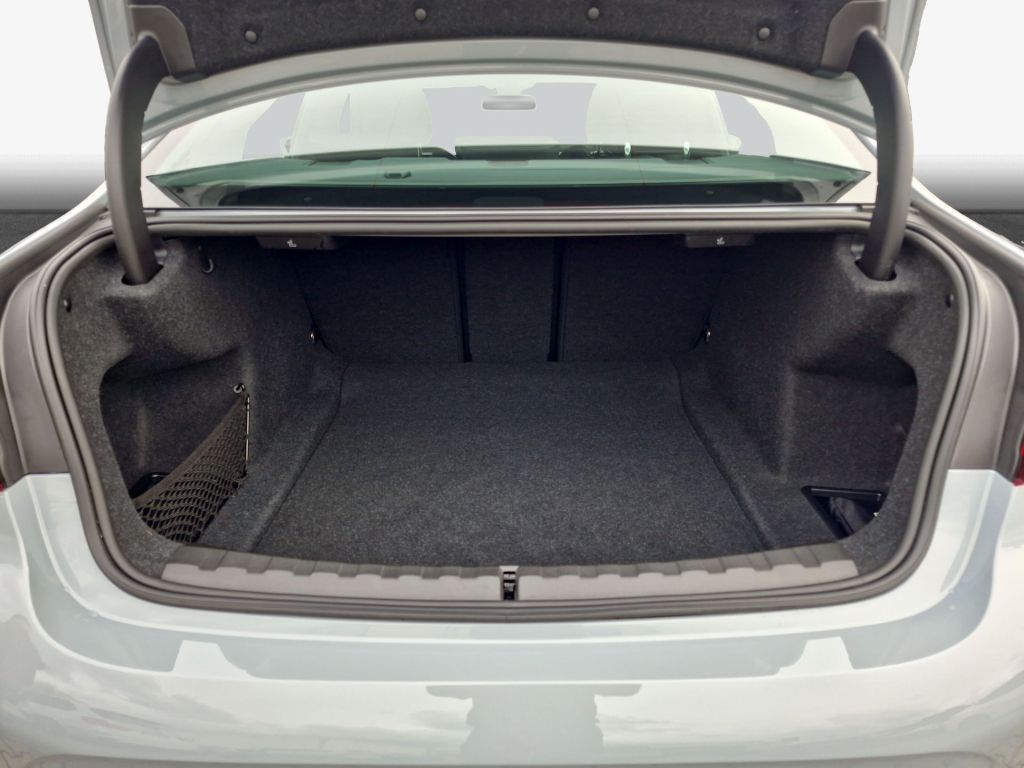BMW 320 - Bild 10