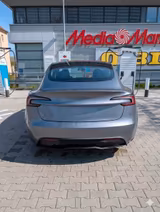 Tesla Model 3 Hinterradantrieb RWD RWD - Tesla Gebrauchtwagen von 2025