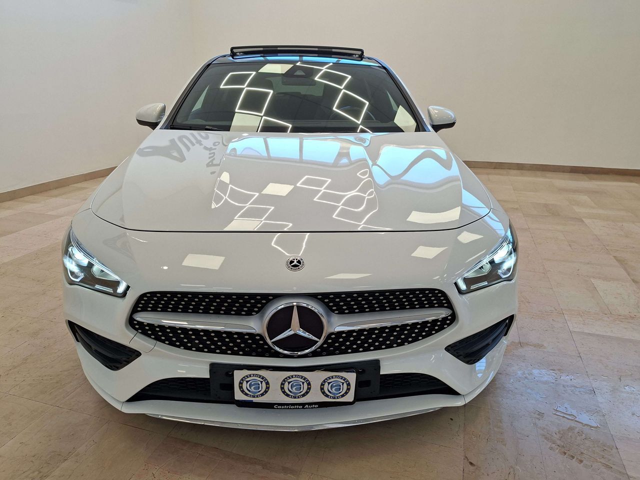 Mercedes-Benz CLA 200 Shooting Brake d Premium A imagem 2