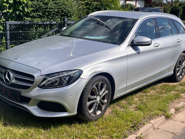 MERCEDES-BENZ C220d Kombi, LED, Navi, Sitzheizung, Tempomat,